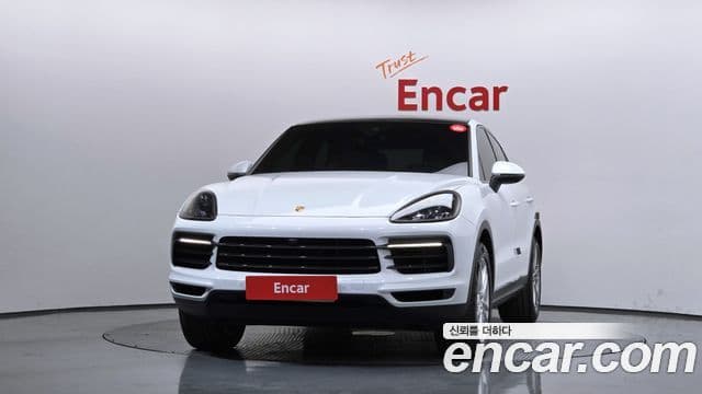 Porsche Cayenne 2021 — Photo 23/34
