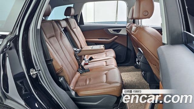 Audi Q7 2019 — ფოტო 12/20