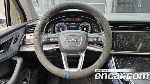 Audi Q7 2020 — Фото 13/20