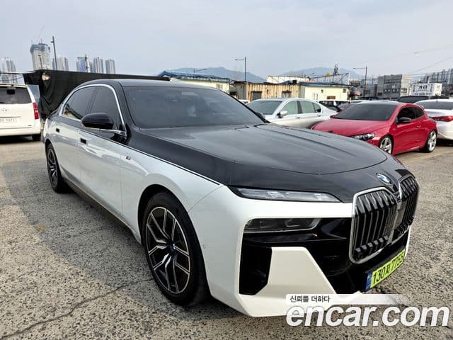 BMW 7 Series 2023 — фото 5 из 20