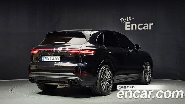Porsche Cayenne 2019 — Фото 2/20