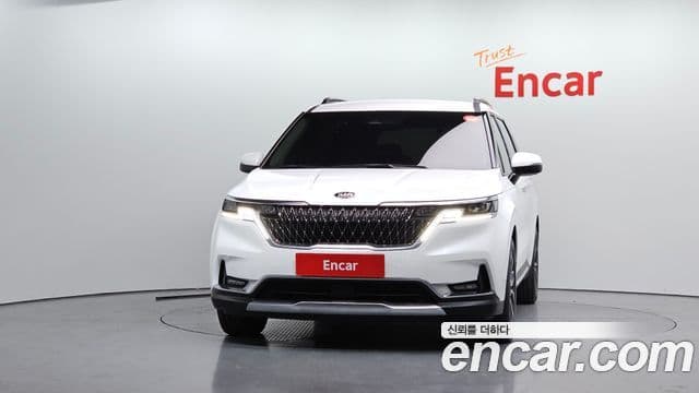 Kia Carnival 2021 — ფოტო 3/20