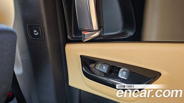 Kia Carnival 2021 — ფოტო 20/20