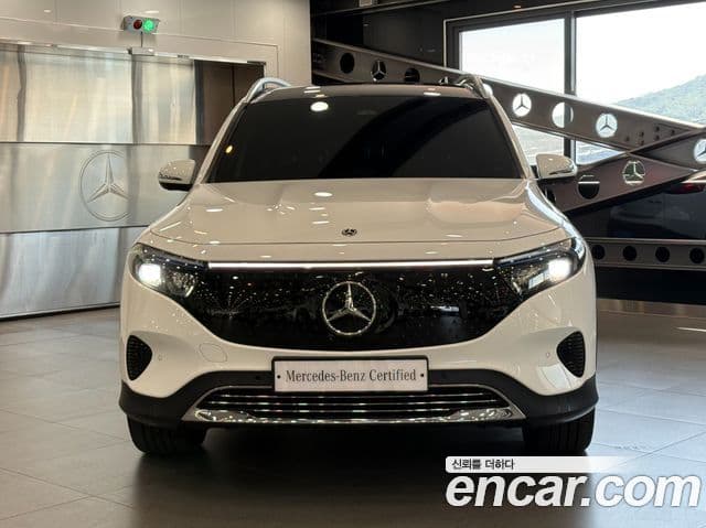 Mercedes-Benz EQB 2025 — Şəkil 16/19