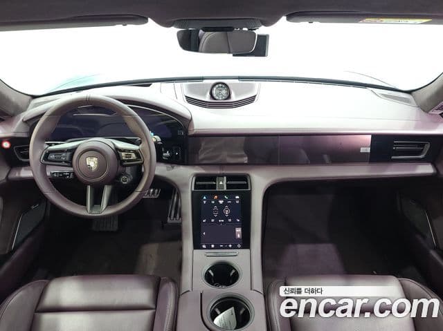 Porsche Taycan 2025 — ფოტო 10/20
