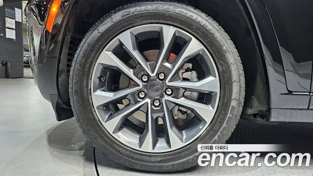 Jeep Grand Cherokee 2023 — Şəkil 5/20