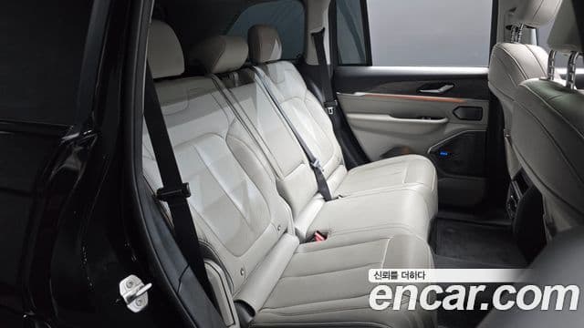 Jeep Grand Cherokee 2023 — Şəkil 11/20