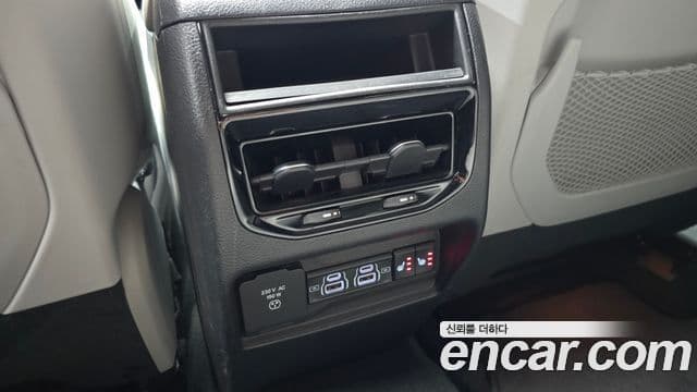 Jeep Grand Cherokee 2023 — Şəkil 19/20