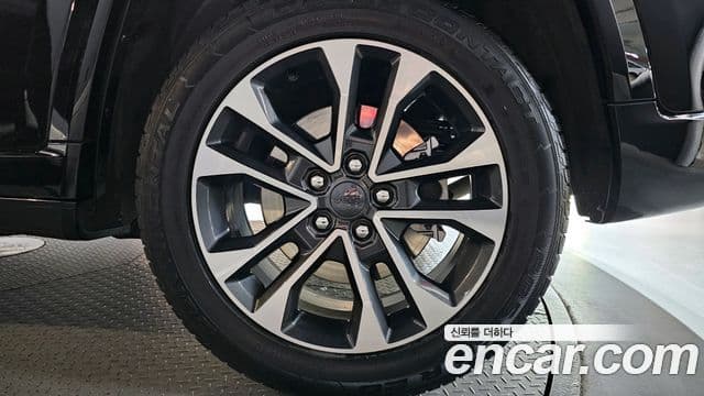 Jeep Grand Cherokee 2023 — Photo 17/31