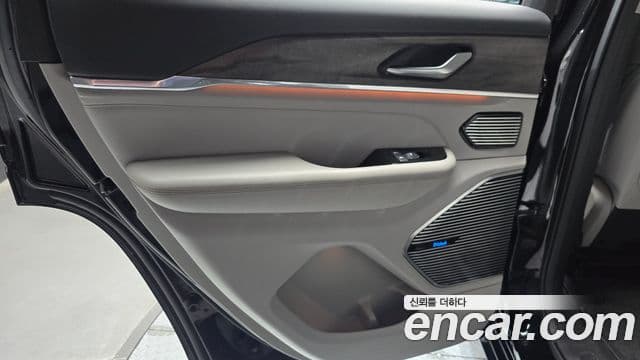Jeep Grand Cherokee 2023 — Photo 20/31