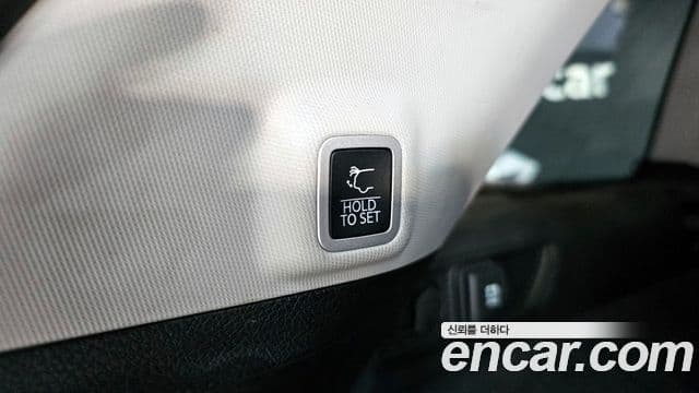 Jeep Grand Cherokee 2023 — Photo 13/31