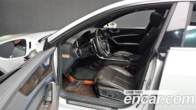 Audi A7 2020 — ფოტო 10/20