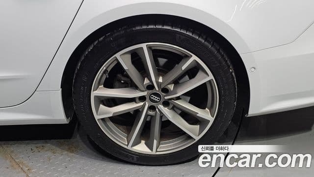 Audi A7 2020 — Photo 20/35