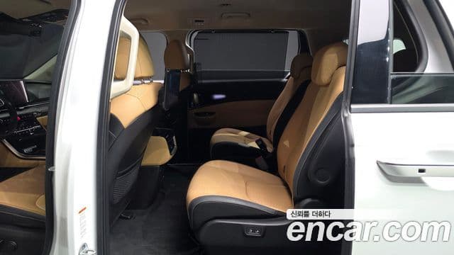 Kia Carnival 2022 — Фото 11/20