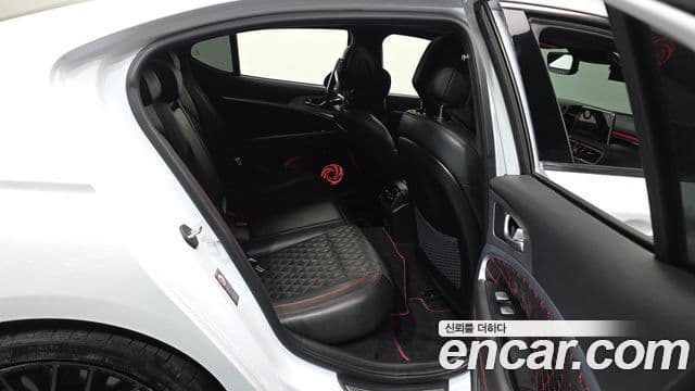 Genesis G70 2019 — фото 12 из 20
