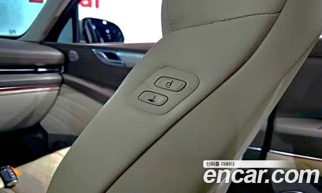 Genesis GV80 2022 — ფოტო 18/19