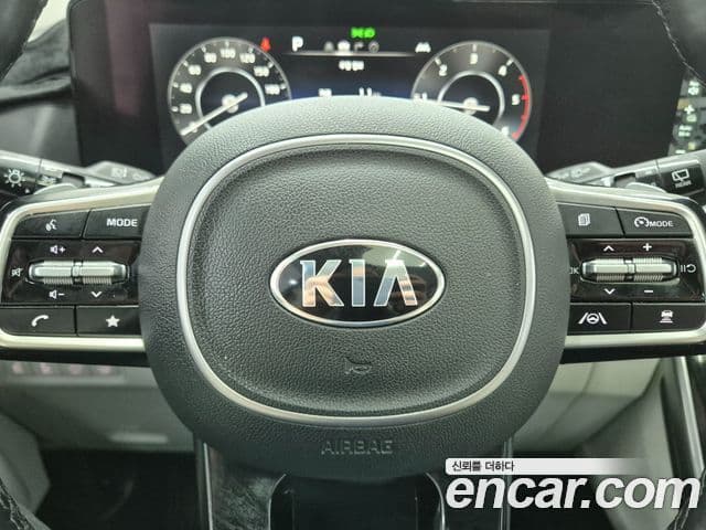 Kia Carnival 2021 — Şəkil 15/20
