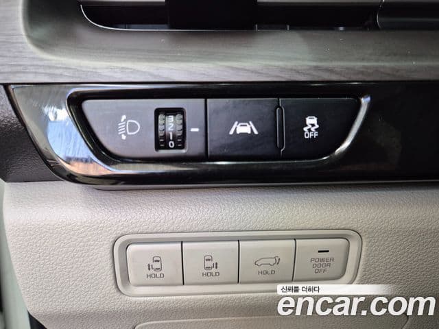Kia Carnival 2021 — Şəkil 16/20