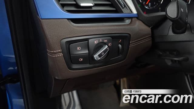 BMW X1 2021 — ფოტო 32/35