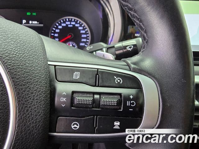 Kia K5 2022 — Şəkil 13/19