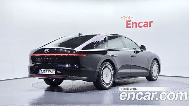 Hyundai Grandeur 2023 — Şəkil 2/20
