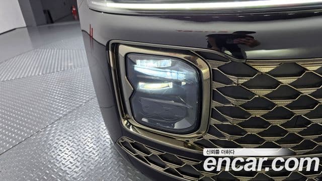 Hyundai Grandeur Hybrid 2023 — Photo 16/36