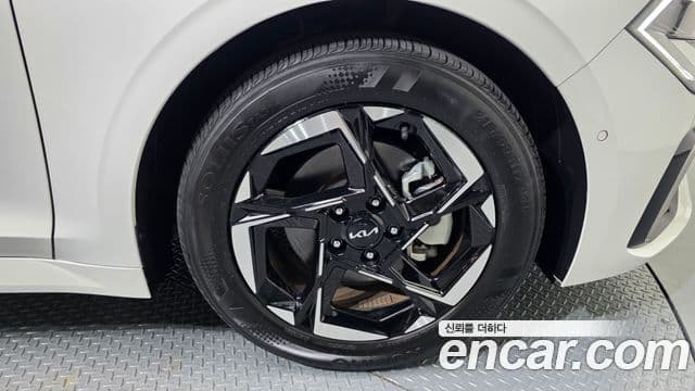 Kia K5 2024 — ფოტო 5/20