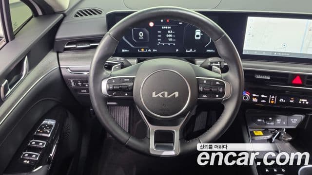 Kia K5 2024 — ფოტო 13/20
