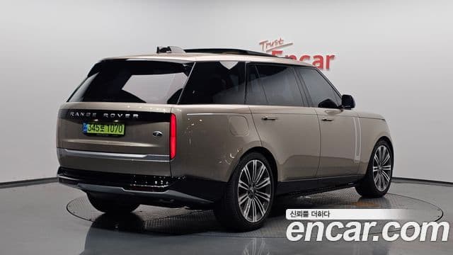 Land Rover Range Rover 2023 — ფოტო 2/20