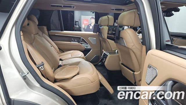 Land Rover Range Rover 2023 — ფოტო 12/20