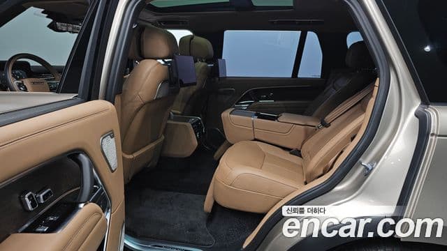 Land Rover Range Rover 2023 — Photo 23/45