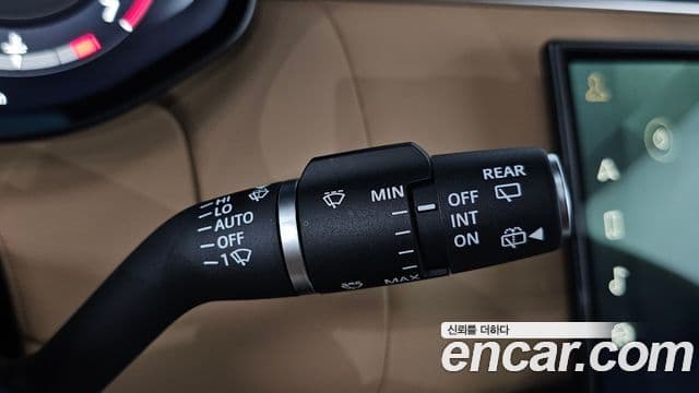 Land Rover Range Rover 2023 — Photo 45/45