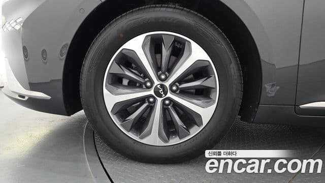 Kia K8 2023 — Şəkil 5/20