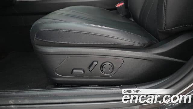 Kia K8 2023 — Şəkil 17/20