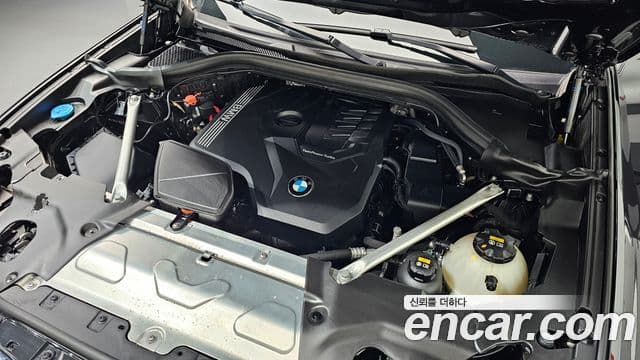 BMW X4 2021 — Photo 12/20
