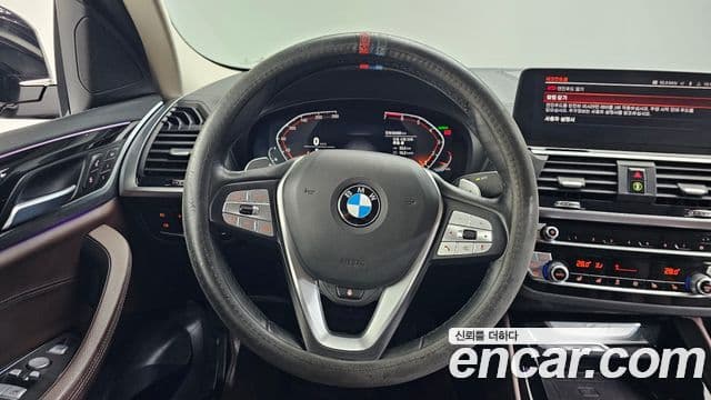 BMW X4 2021 — Photo 2/20