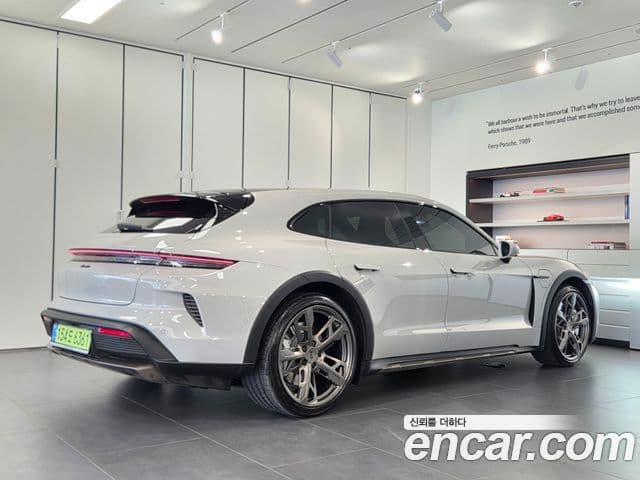 Porsche Taycan 2025 — Photo 3/20