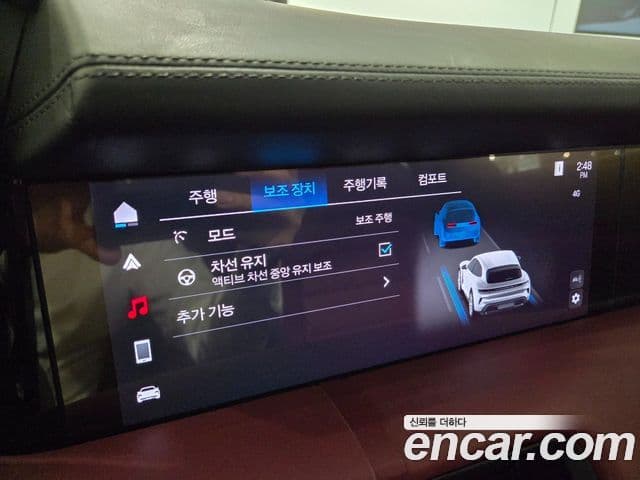 Porsche Taycan 2025 — Photo 14/20