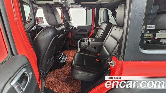 Jeep Wrangler 2018 — Фото 11/20
