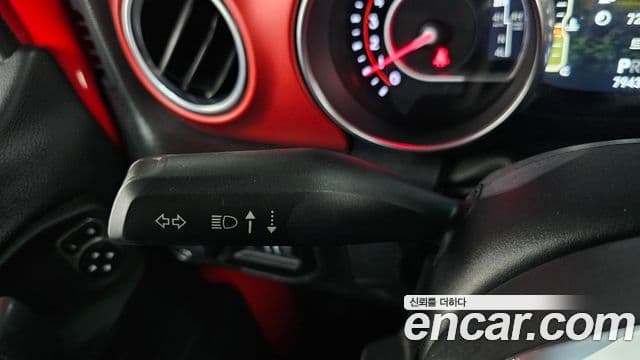 Jeep Wrangler 2018 — ფოტო 13/34