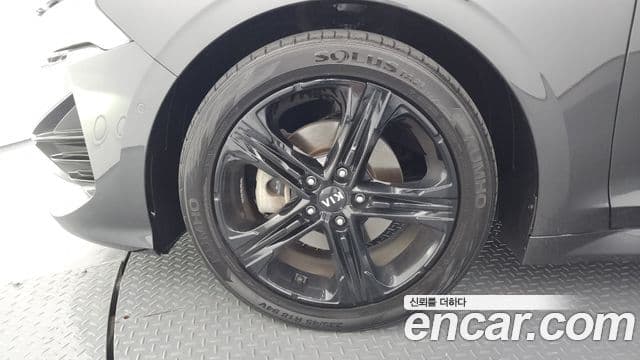 Kia K5 2020 — ფოტო 5/20