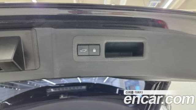 Lexus NX300h 2021 — Şəkil 19/20