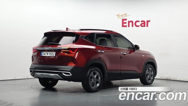 Kia Seltos 2022 — Şəkil 1/20