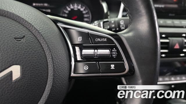 Kia Seltos 2022 — Şəkil 17/20