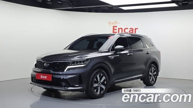 Kia Sorento 2021 — Фото 1/20