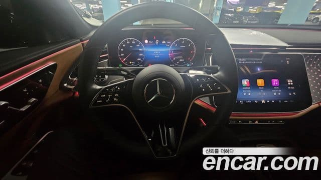 Mercedes-Benz E-Class 2024 — ფოტო 5/20
