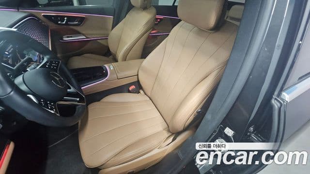 Mercedes-Benz E-Class 2024 — ფოტო 11/20
