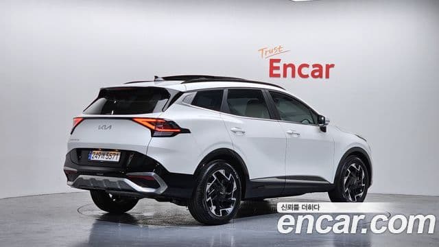 Kia Sportage 2022 — Фото 2/20
