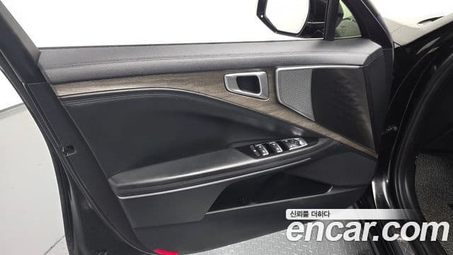 Kia K8 2021 — Photo 19/35