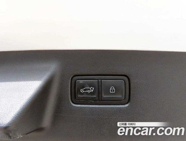 Hyundai Santa Fe 2024 — ფოტო 15/20